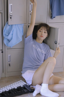 黑人巨茎迎战白嫩少妇